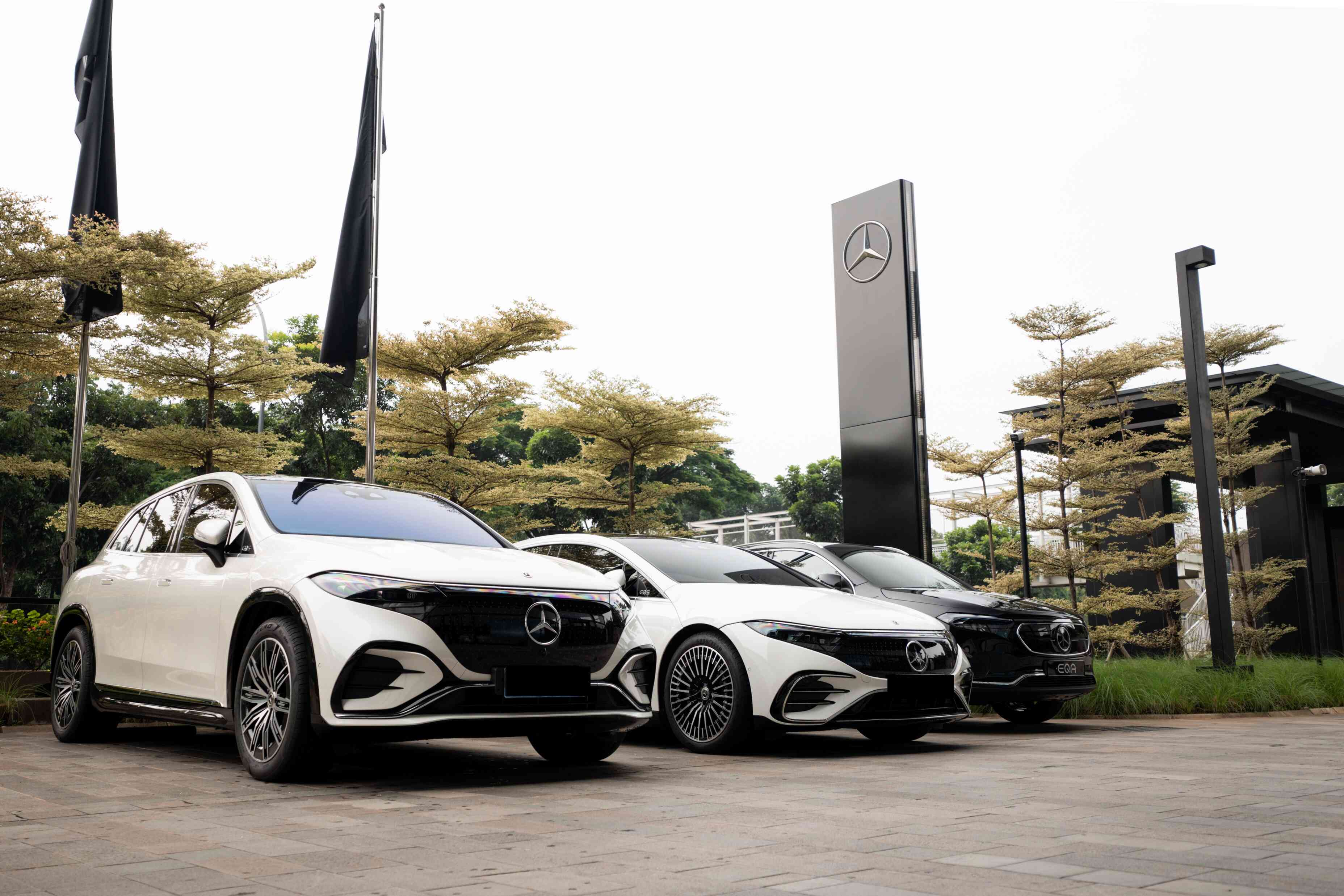 Mercedes-Benz Ajak Voltron Kembangkan Jaringan Stasiun Pengisian Daya Kendaraan Listrik Di Indonesia