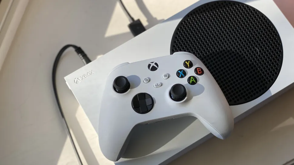 Phil Spencer: Xbox Terbaru Tetap Bertahan dengan Disc Drive