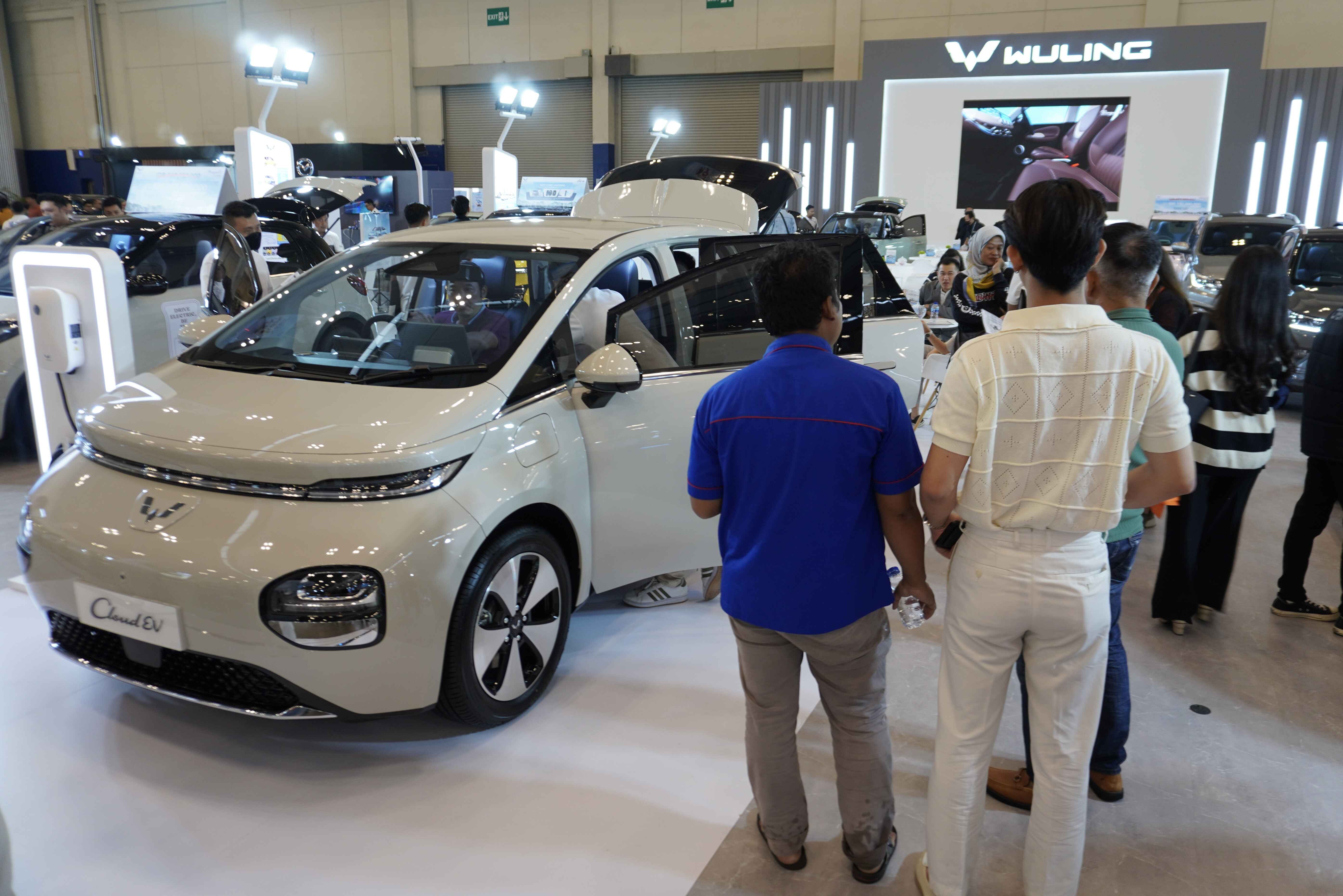 Wuling Ramaikan BCA Expo 2024, Hadirkan 8 Mobil Andalan