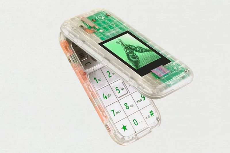 HMD Ungkap Flip Phone Unik dengan Game Lawas Snake