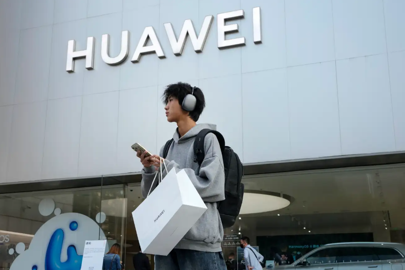 Dijegal AS, Pendapatan Huawei Justru Naik di 2023