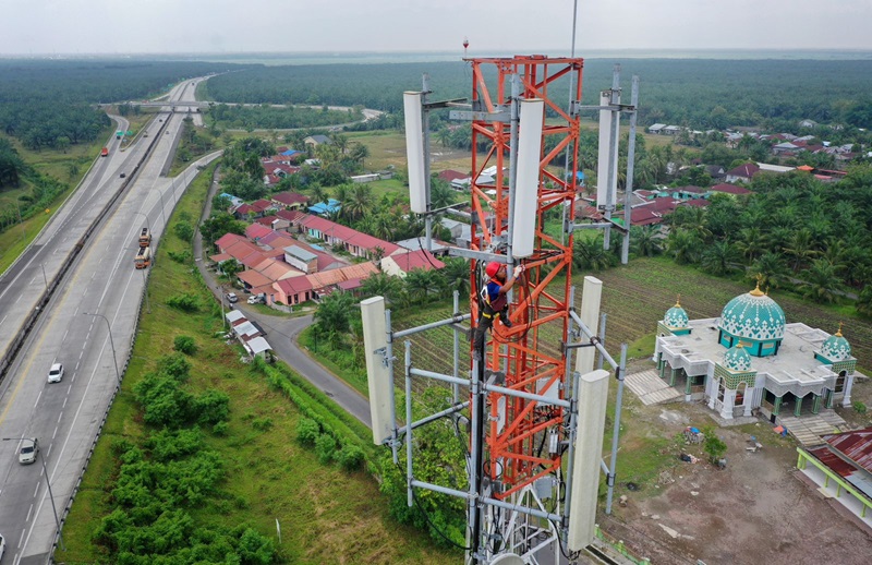 Ini Dampak Positif dan Negatif Merger Operator Seluler