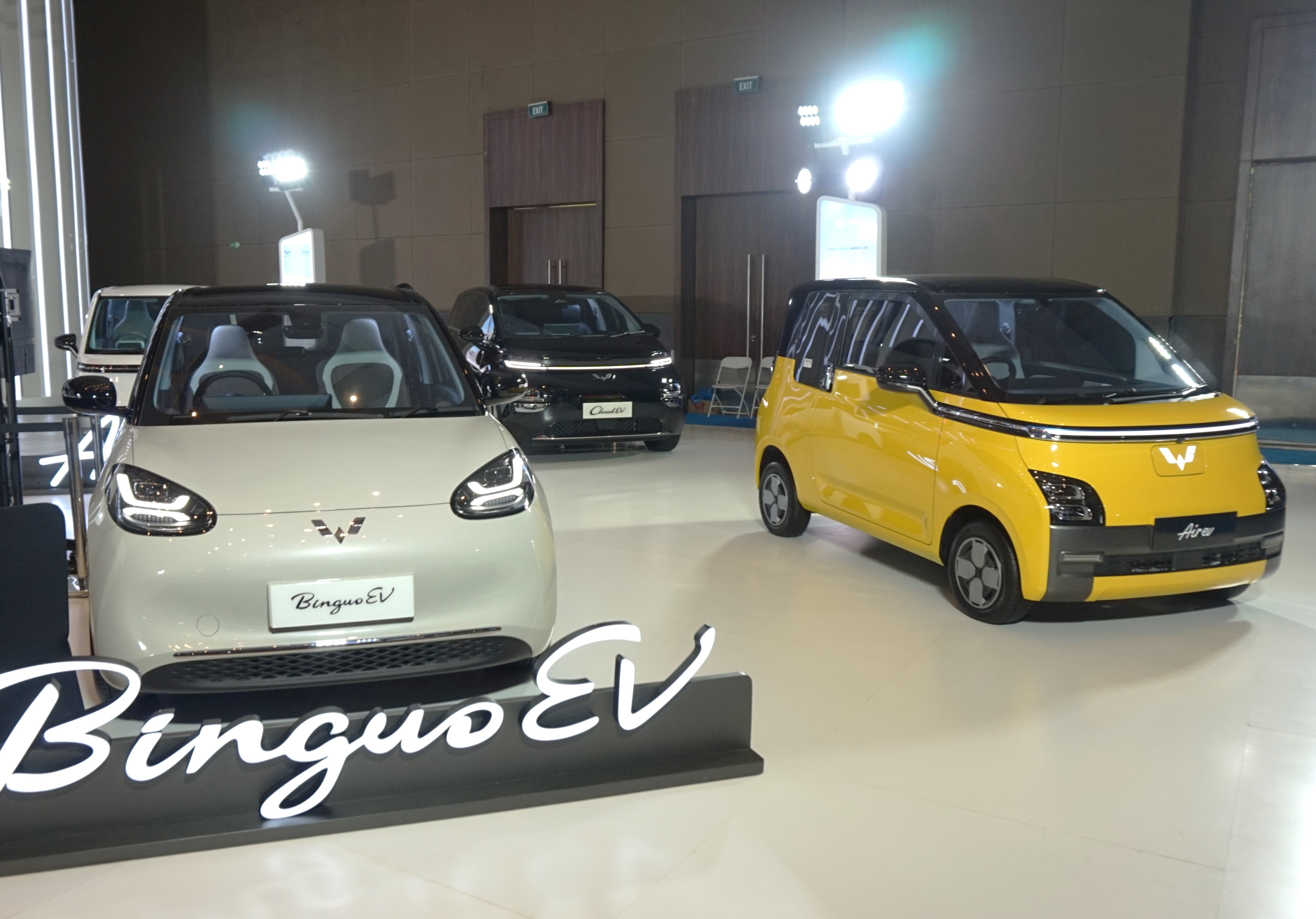 Kuartal Pertama 2024, Wuling Pimpin Penjualan Mobil Listrik di Indonesia