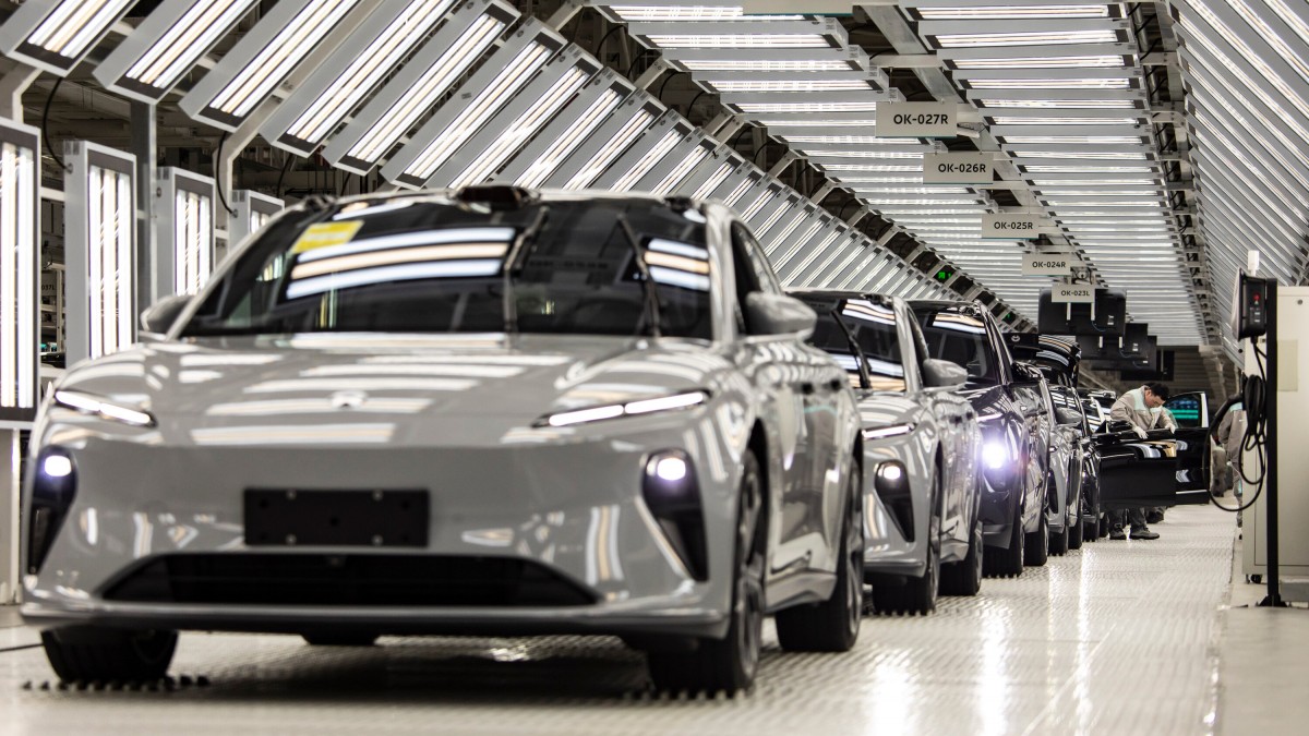 Mercedes-Benz, BMW, dan VW Protes Kenaikan Tarif Mobil Listrik China