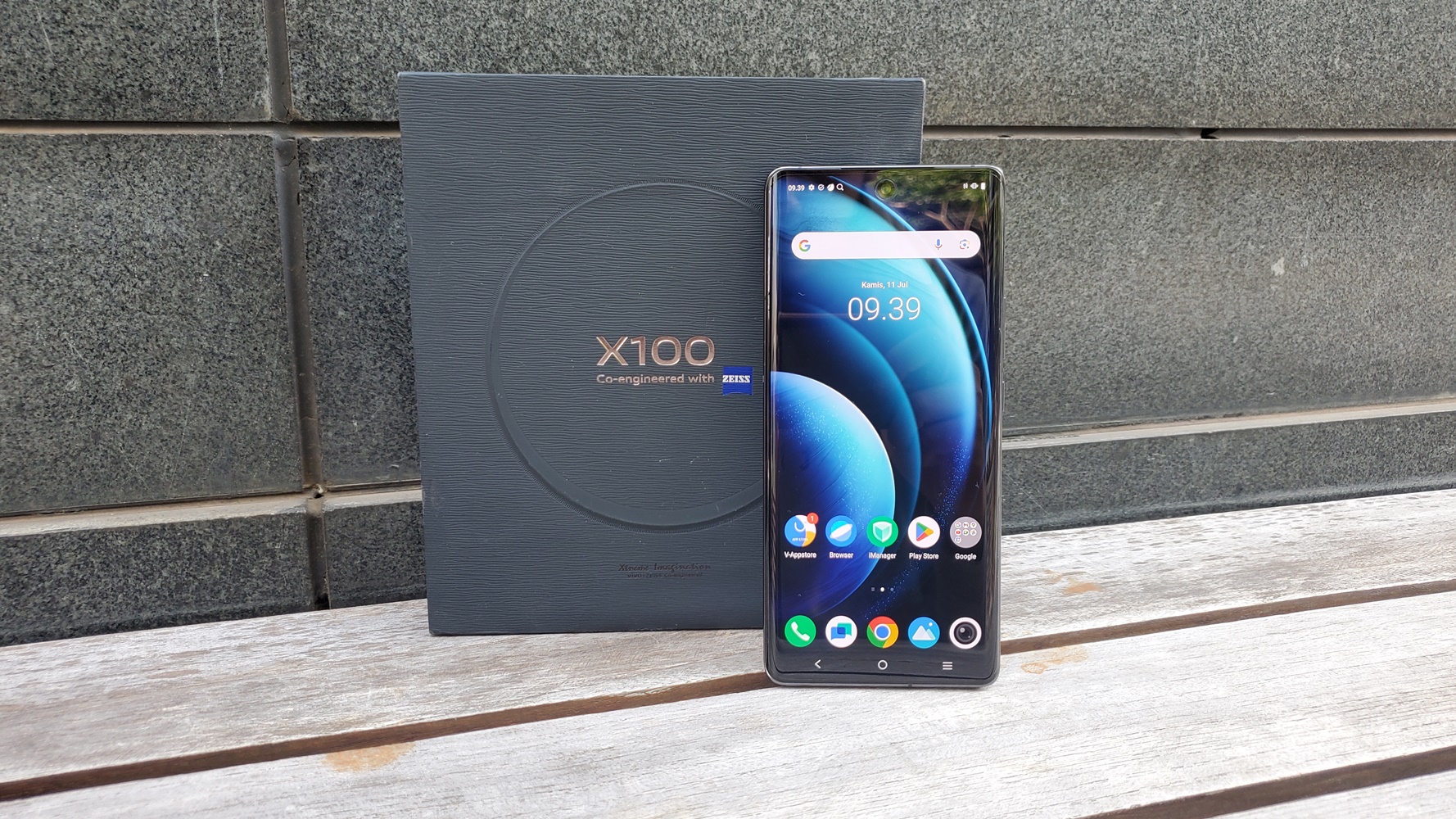 Review vivo X100: Flagship Memukau dengan Lensa Zeiss