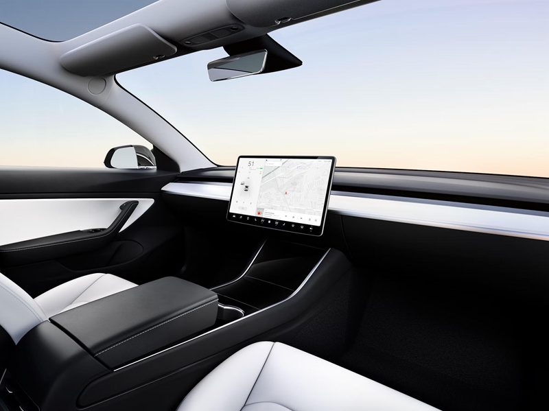 Elon Musk Bungkam soal Teknik Kendali Mobil Tesla Robotaxi